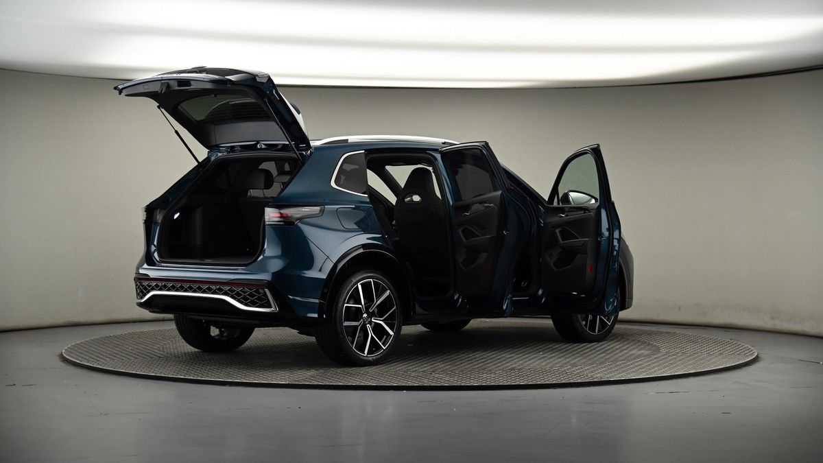 More views of Volkswagen Tiguan