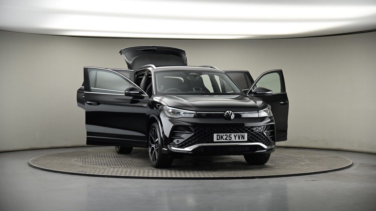 More views of Volkswagen Tiguan