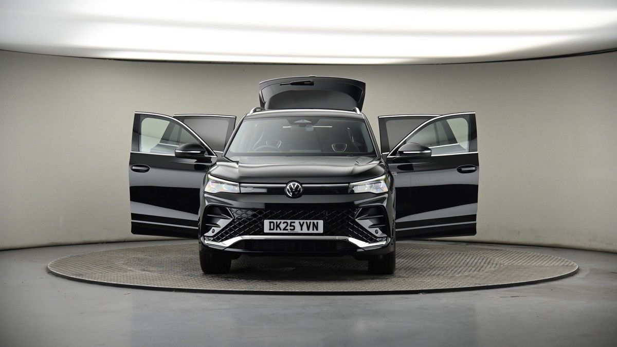 More views of Volkswagen Tiguan
