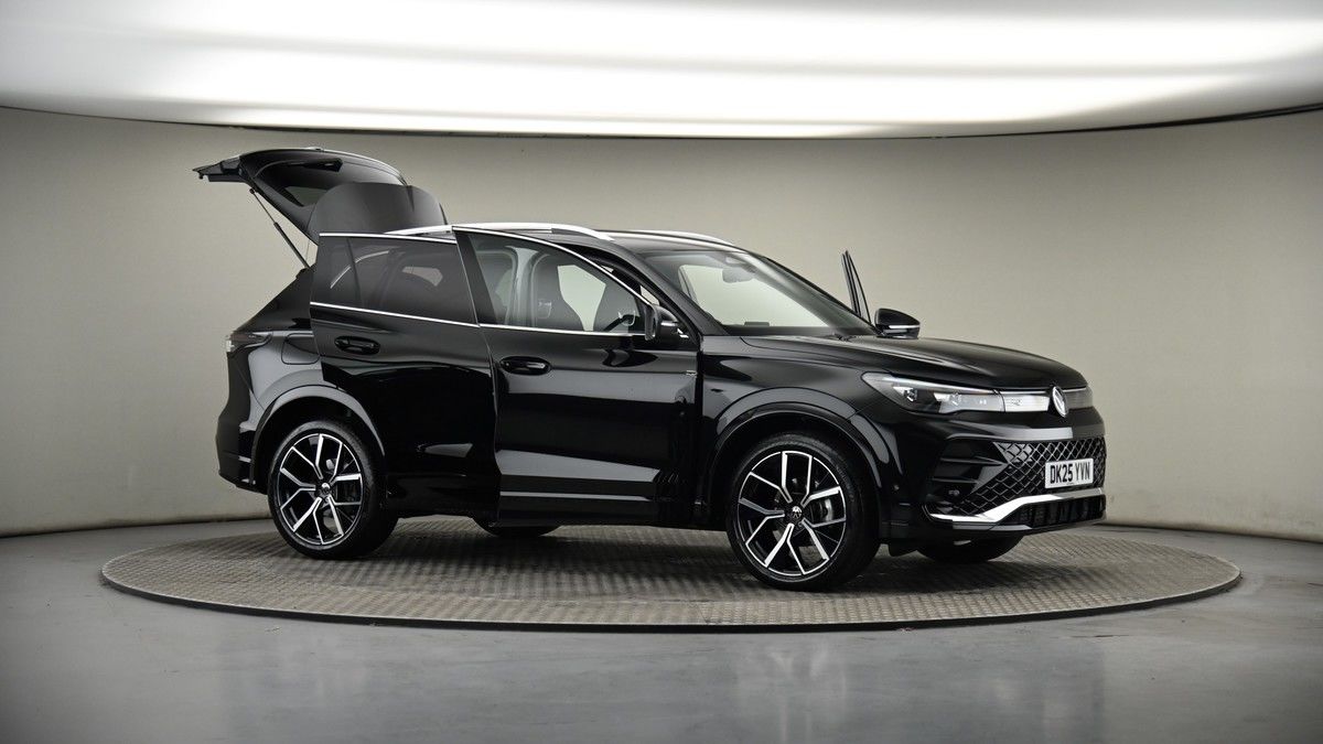 More views of Volkswagen Tiguan