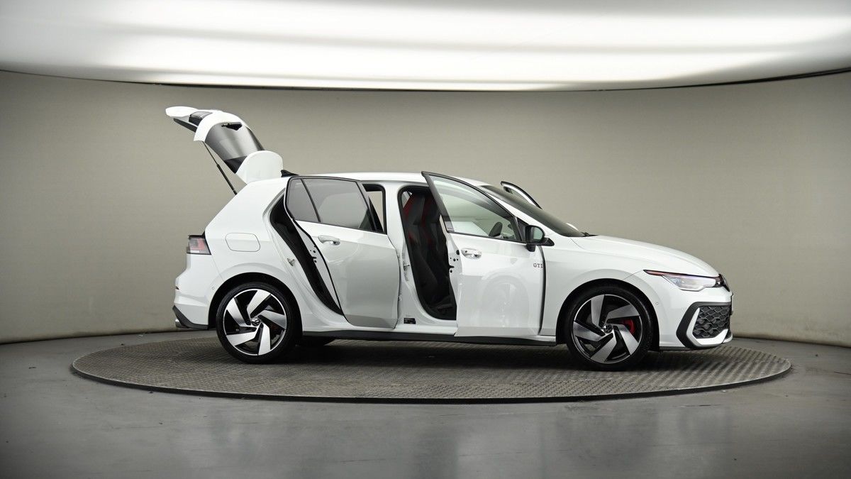 More views of Volkswagen Golf