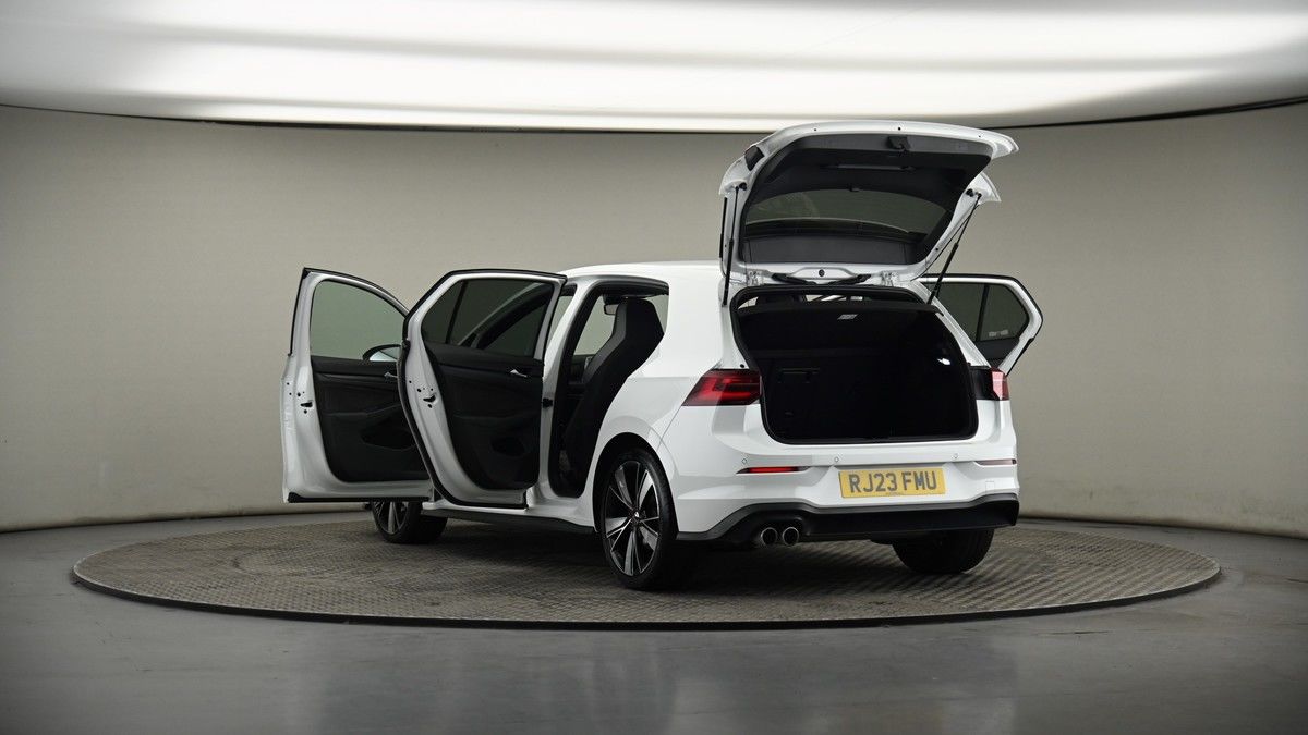Volkswagen Golf Image 8