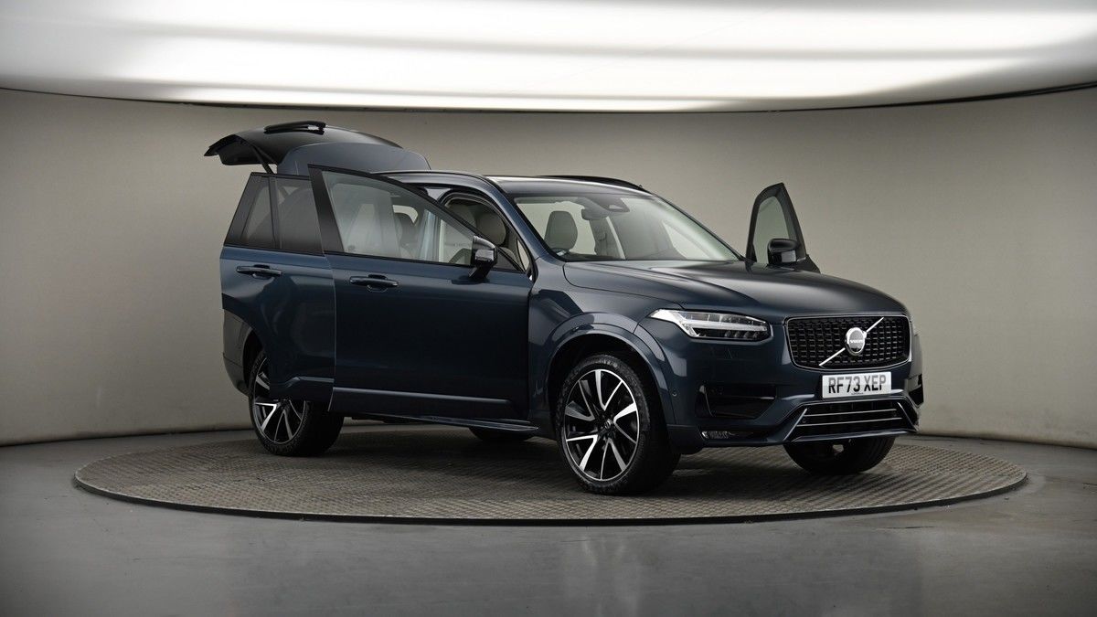 More views of Volvo XC90