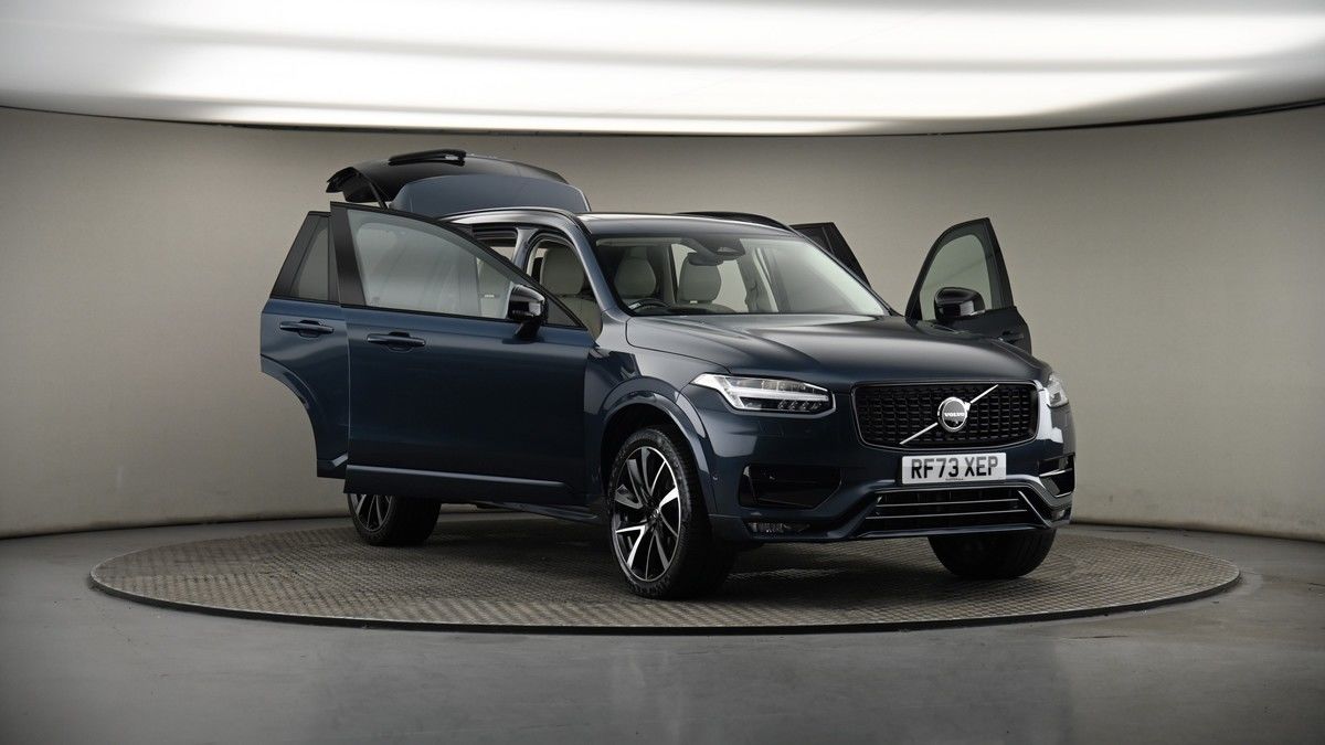 More views of Volvo XC90