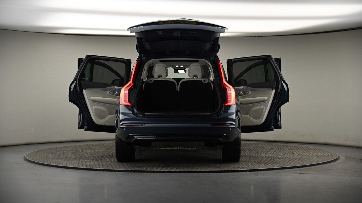 More views of Volvo XC90