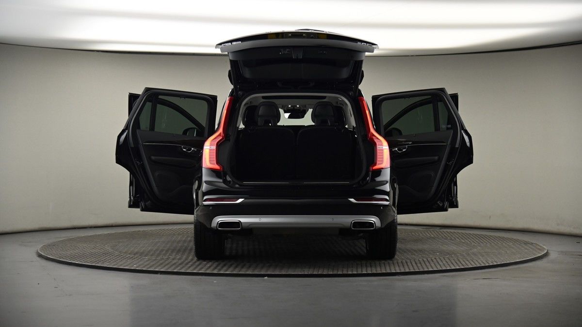 More views of Volvo XC90