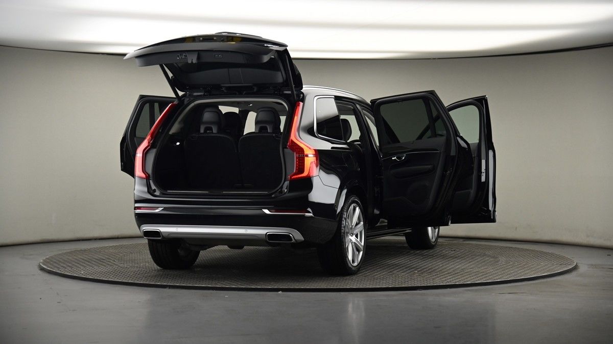 More views of Volvo XC90