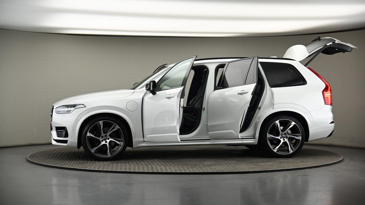 More views of Volvo XC90