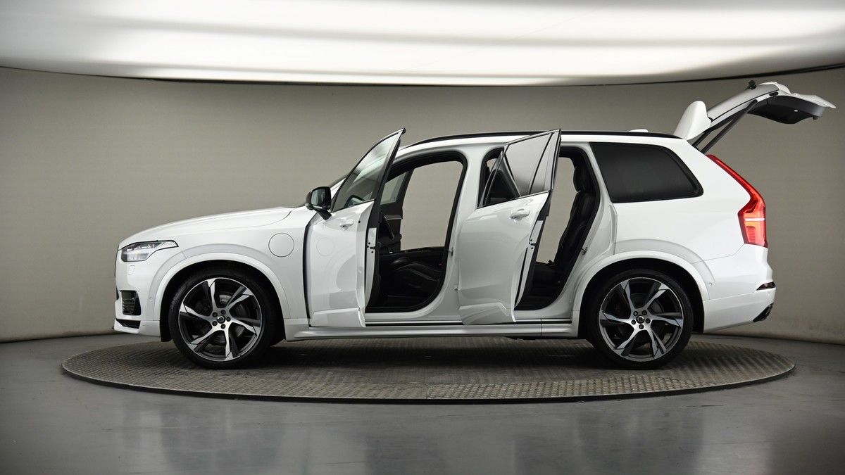 More views of Volvo XC90