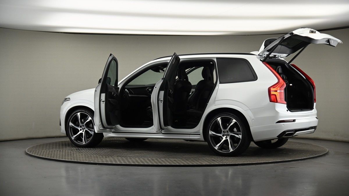 More views of Volvo XC90