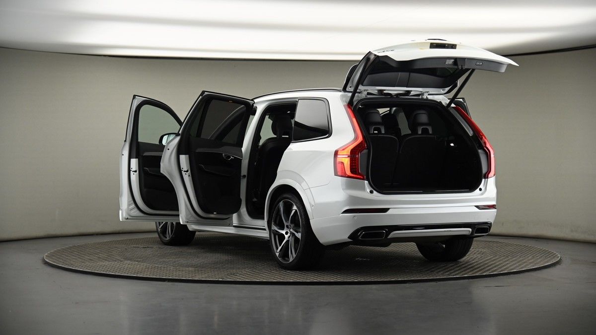 Volvo XC90 Image 8