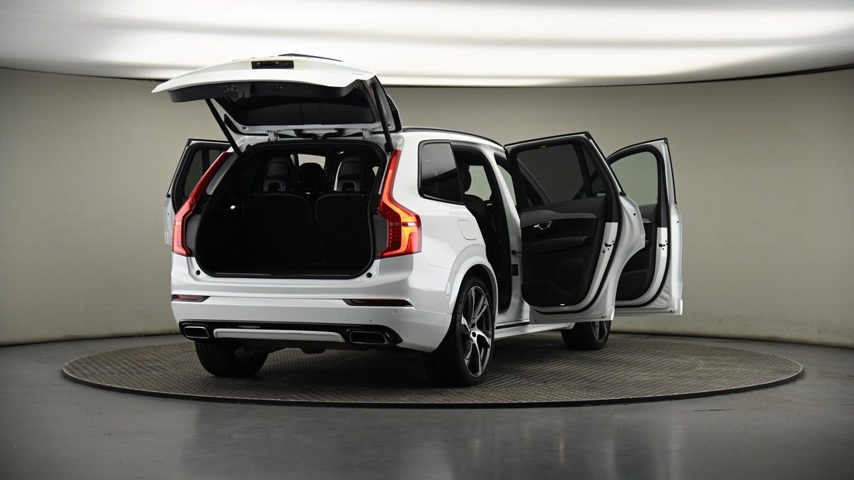 More views of Volvo XC90