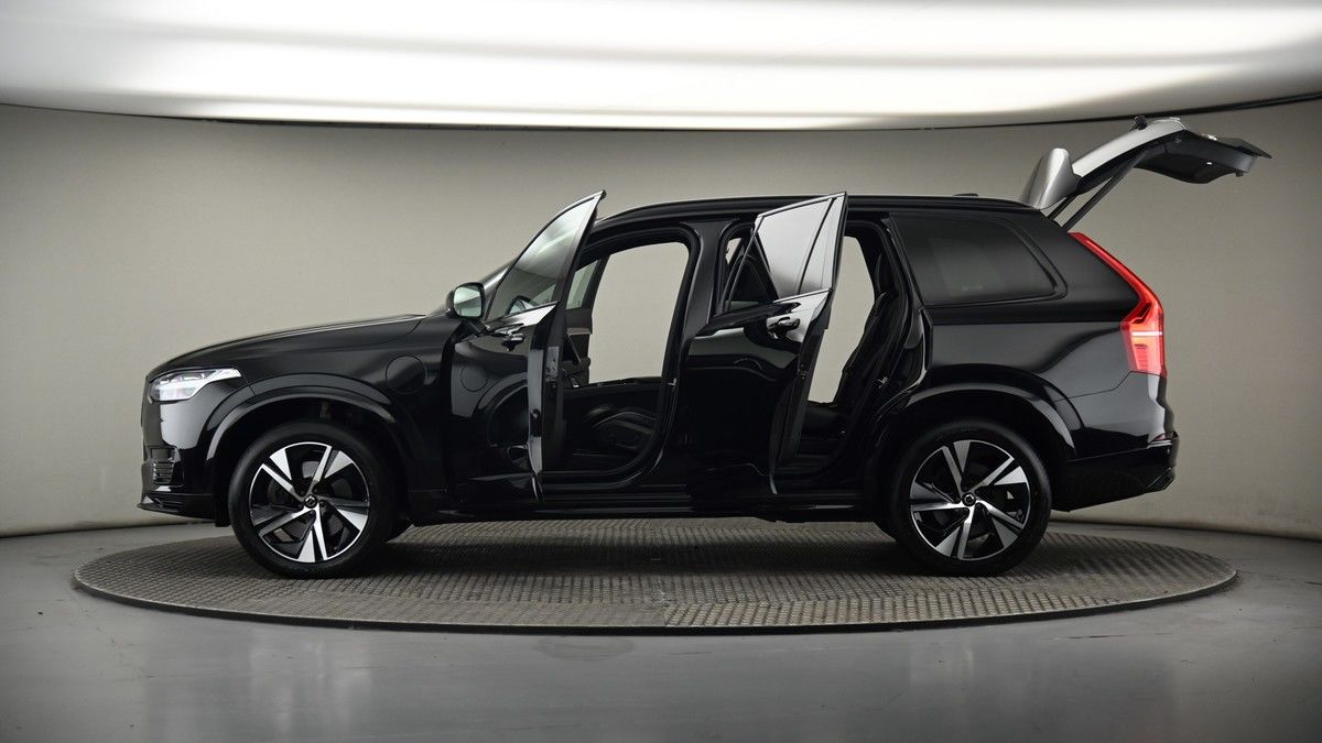 More views of Volvo XC90