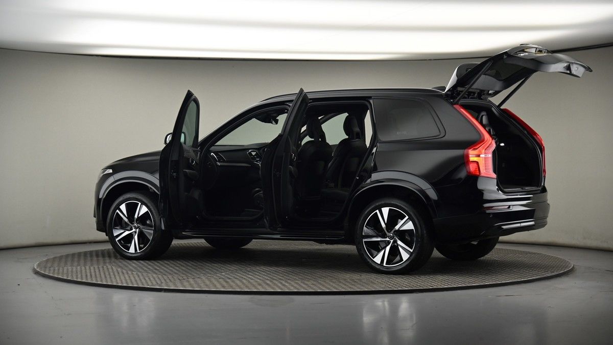 More views of Volvo XC90