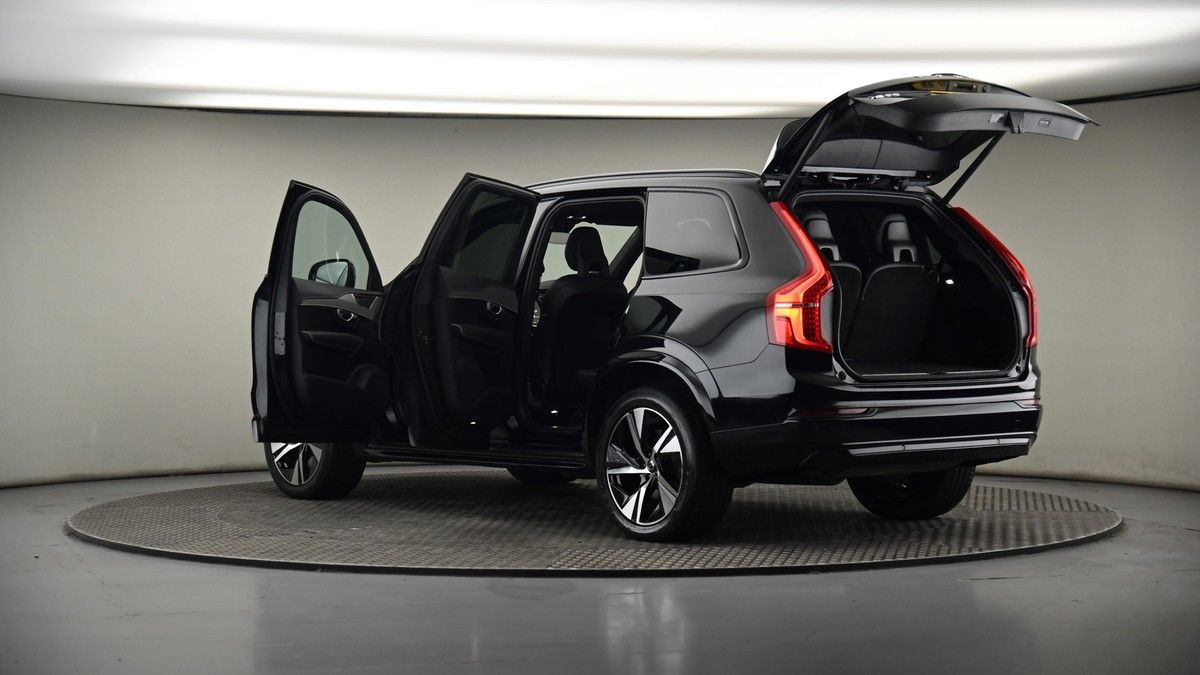 More views of Volvo XC90