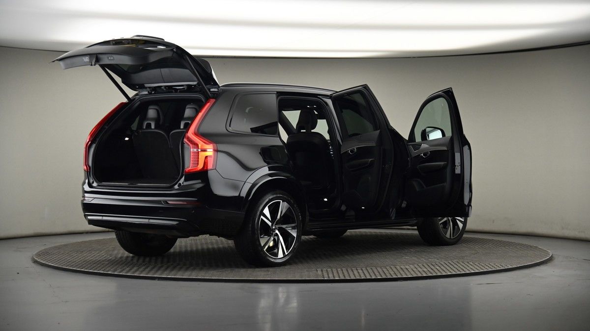 More views of Volvo XC90