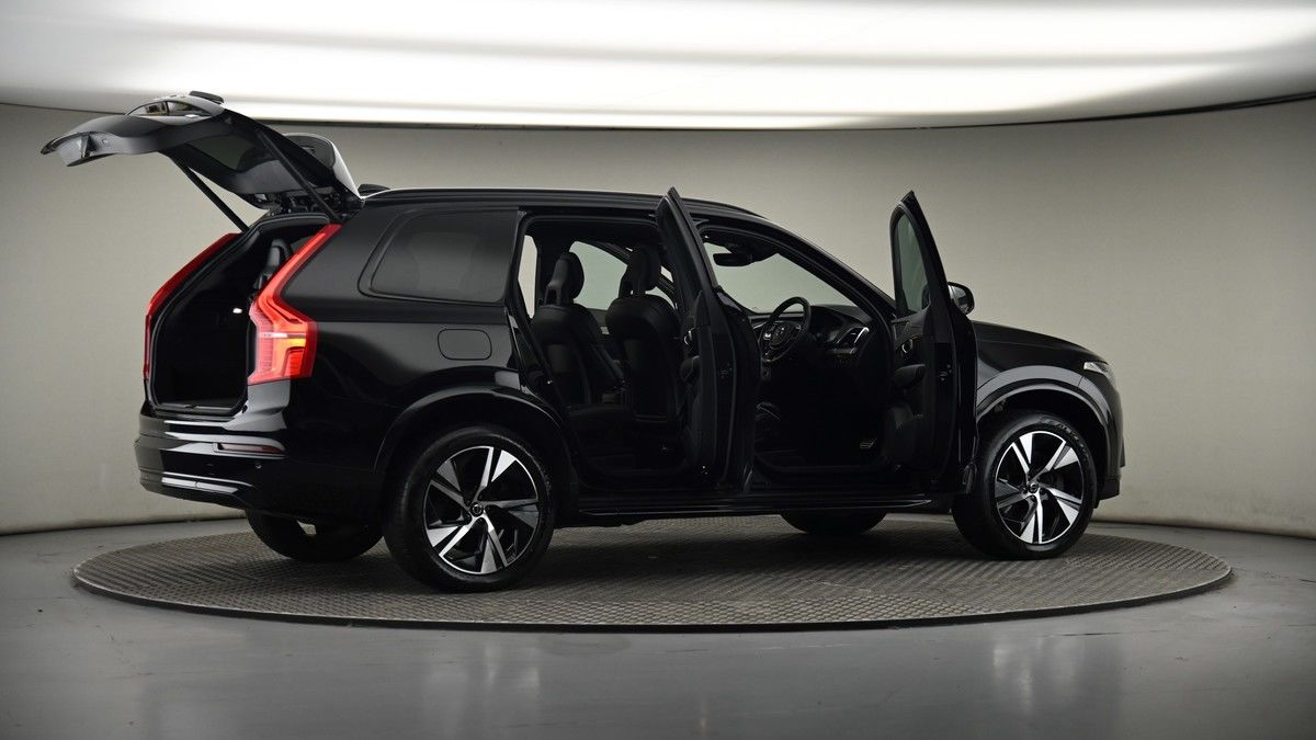 More views of Volvo XC90