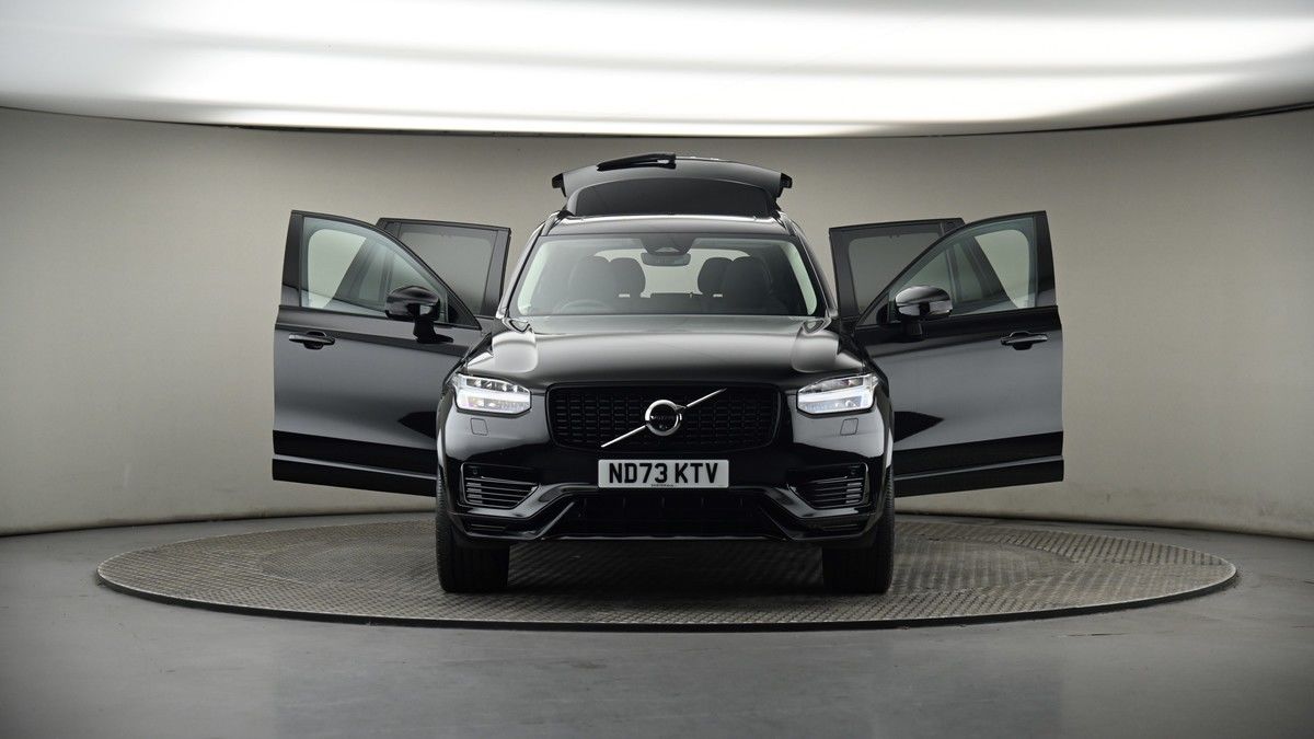 More views of Volvo XC90