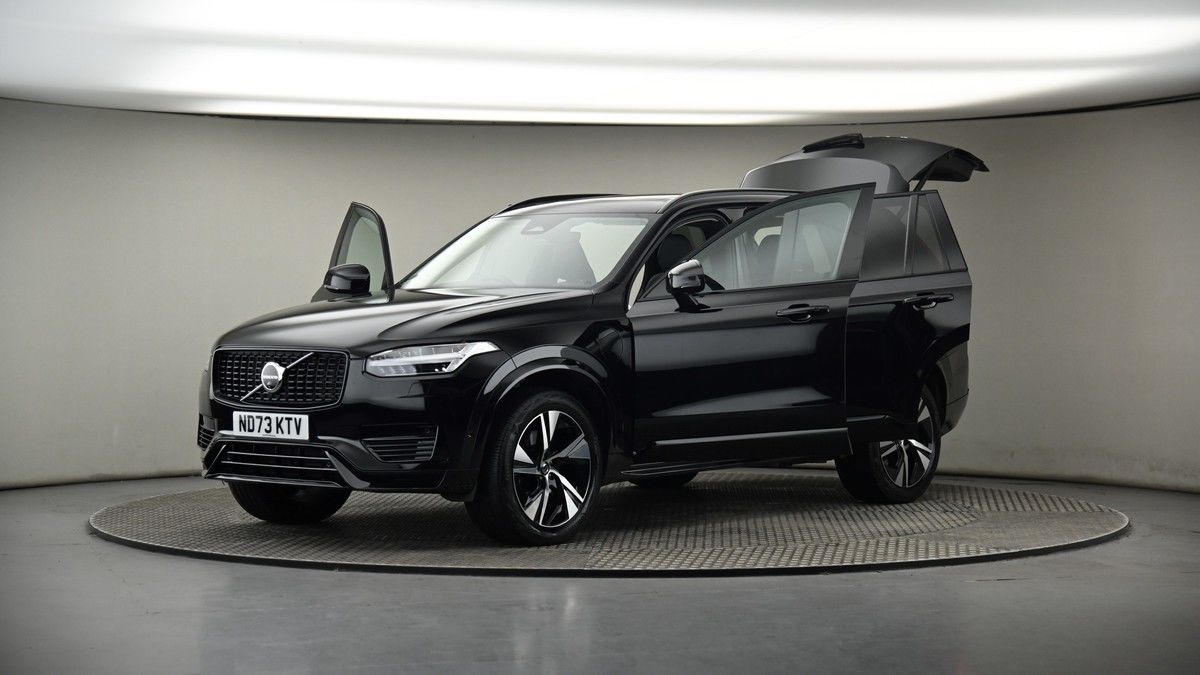 More views of Volvo XC90