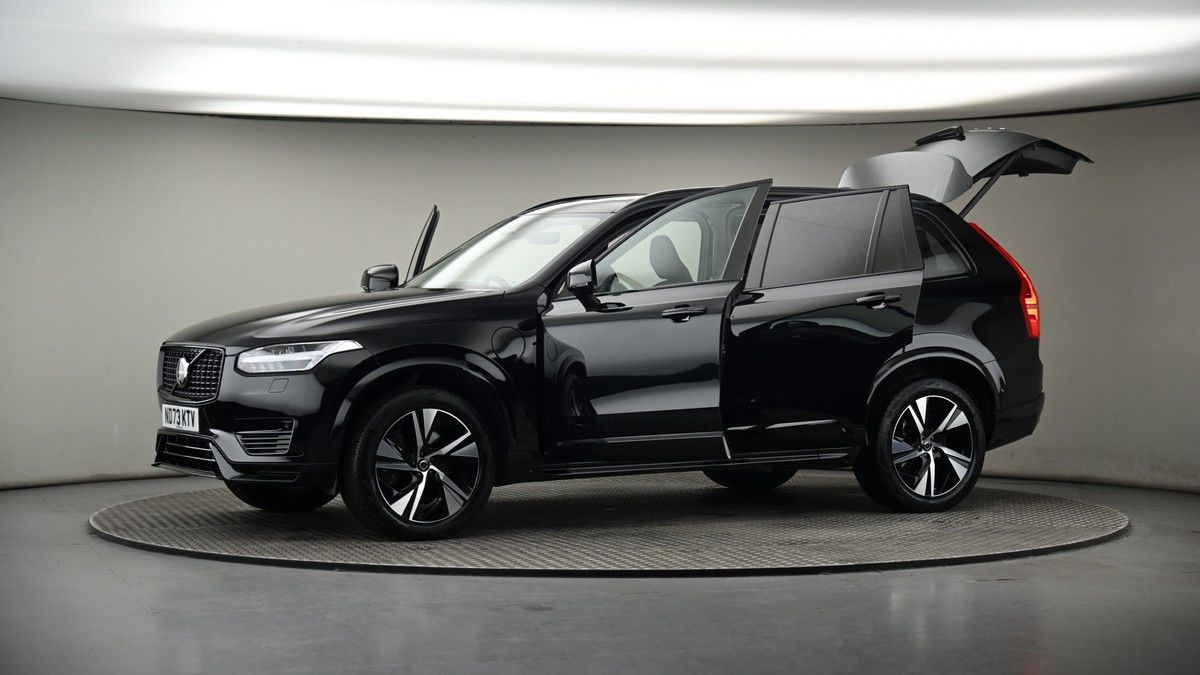 More views of Volvo XC90