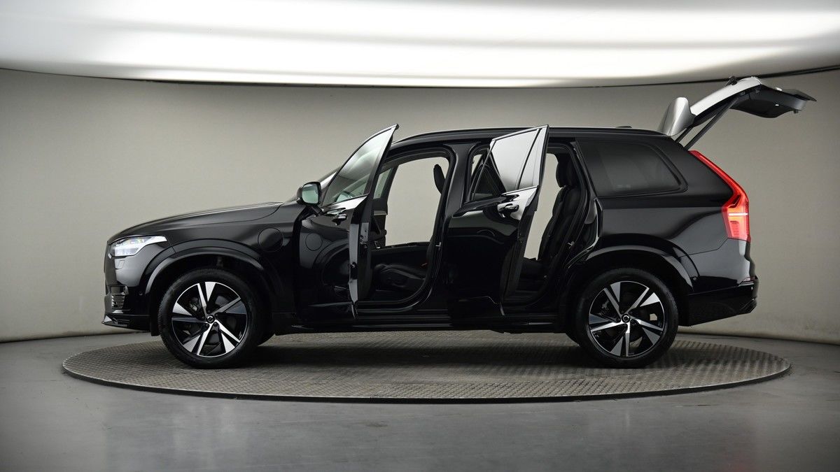 More views of Volvo XC90