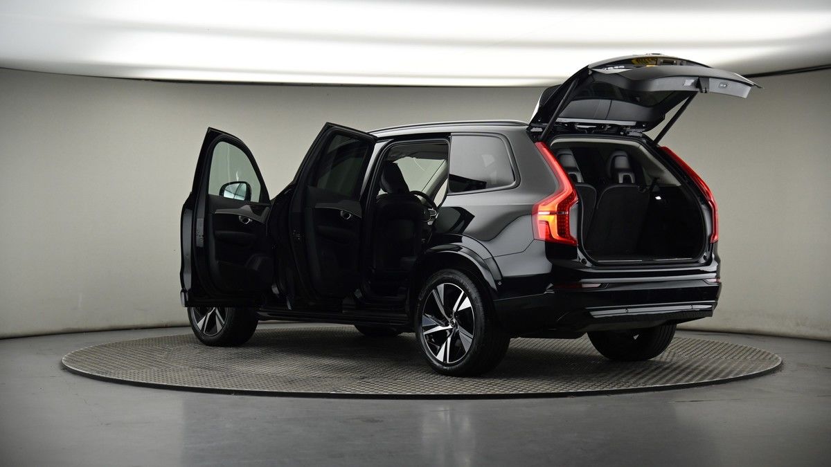 More views of Volvo XC90
