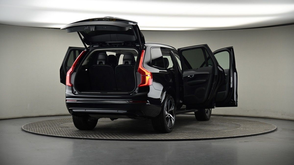 More views of Volvo XC90