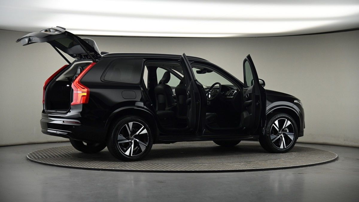 More views of Volvo XC90