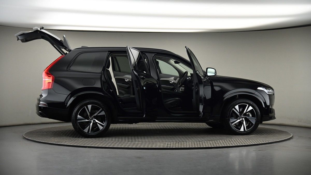 More views of Volvo XC90