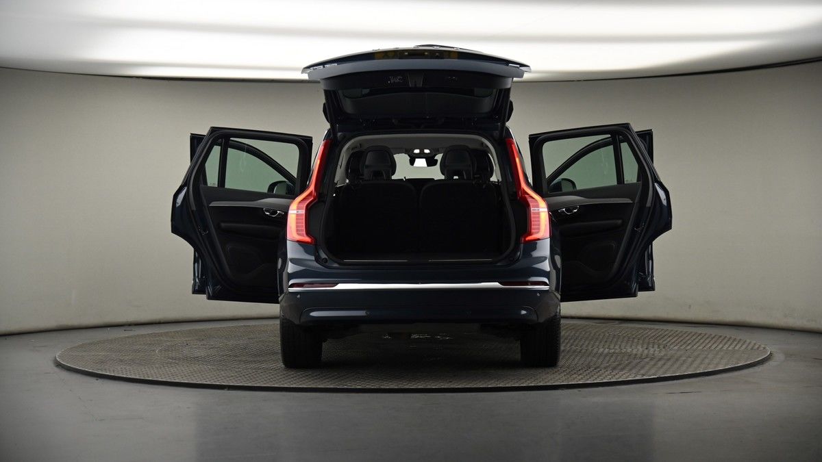 More views of Volvo XC90