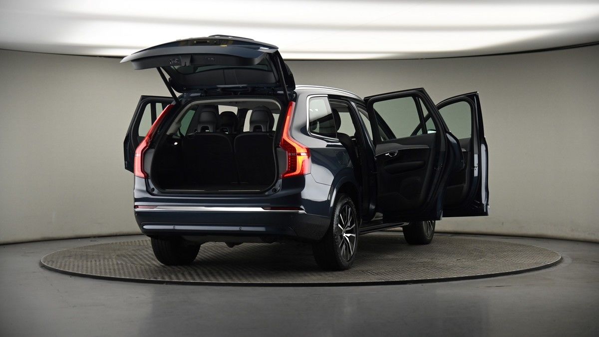 More views of Volvo XC90