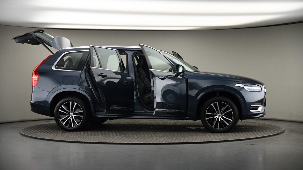 More views of Volvo XC90
