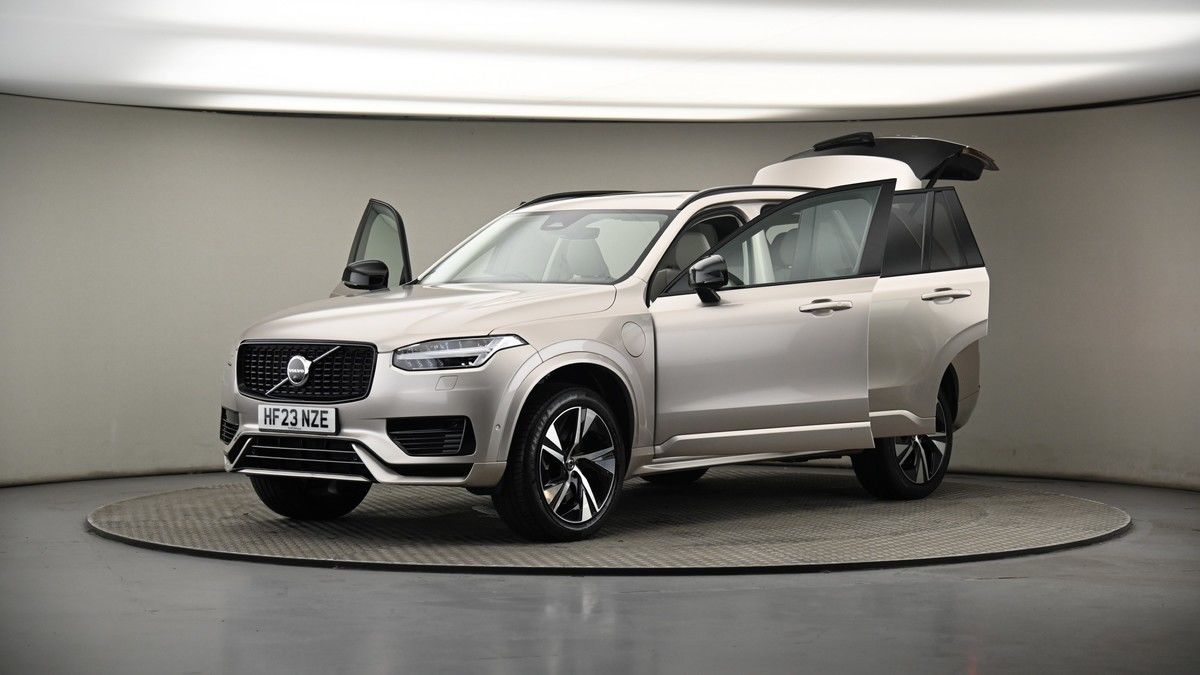 More views of Volvo XC90