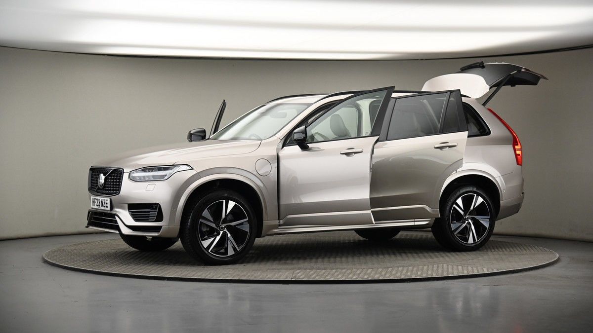 More views of Volvo XC90