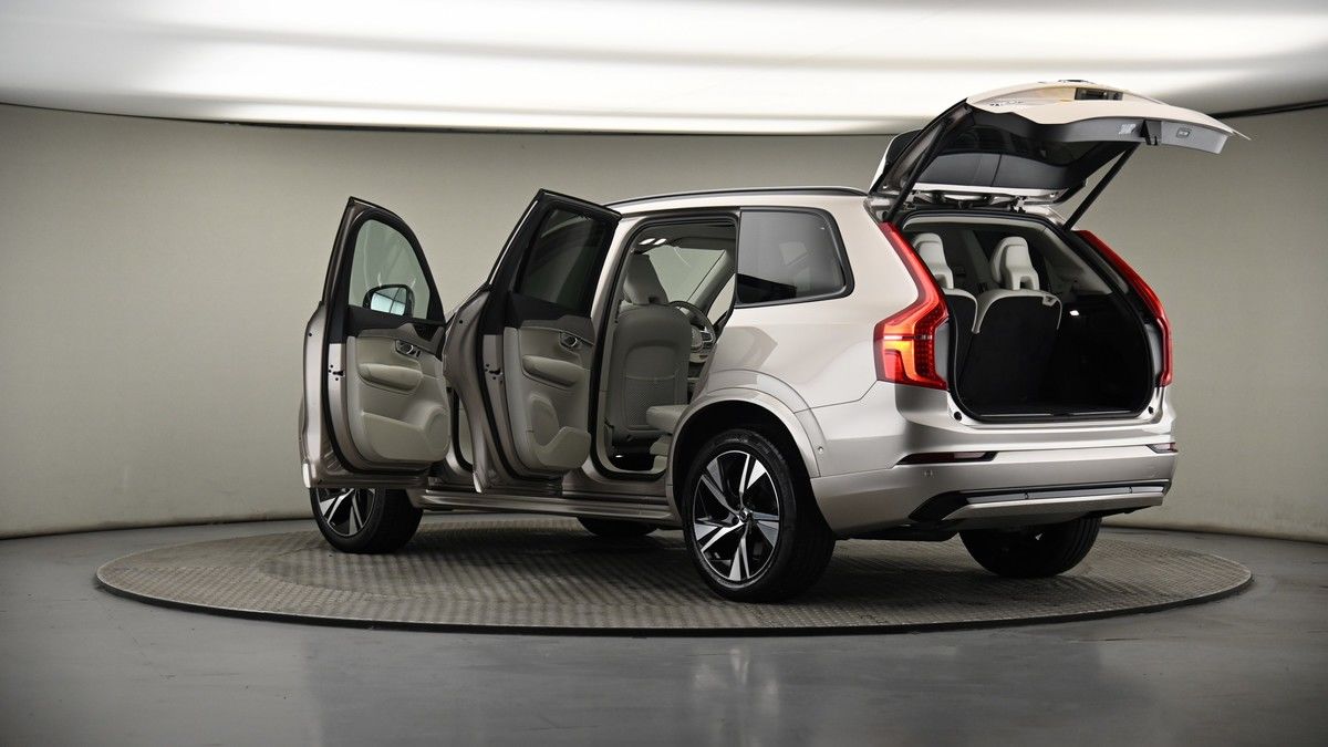 More views of Volvo XC90