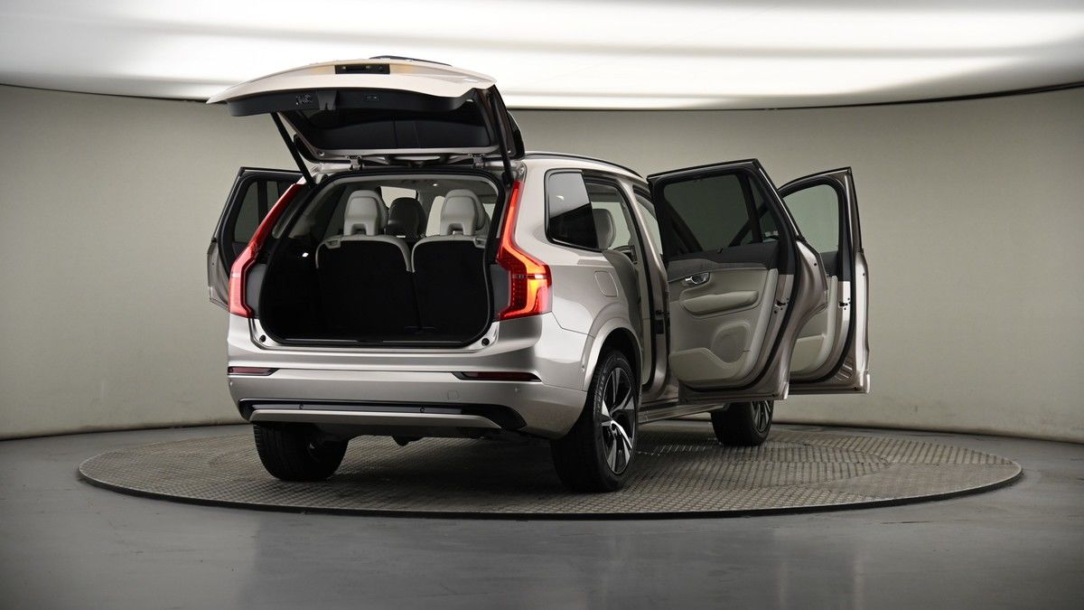 More views of Volvo XC90