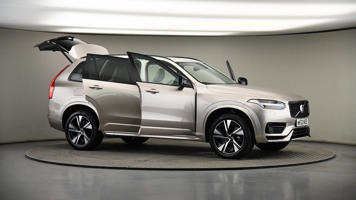 More views of Volvo XC90