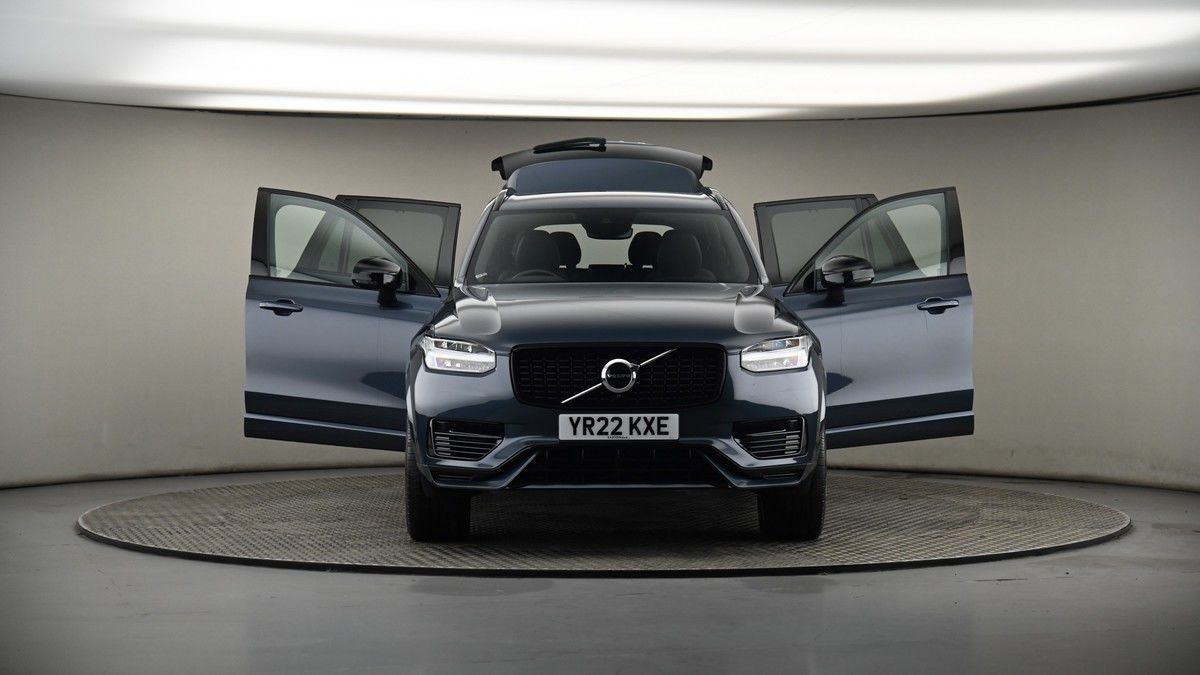 More views of Volvo XC90