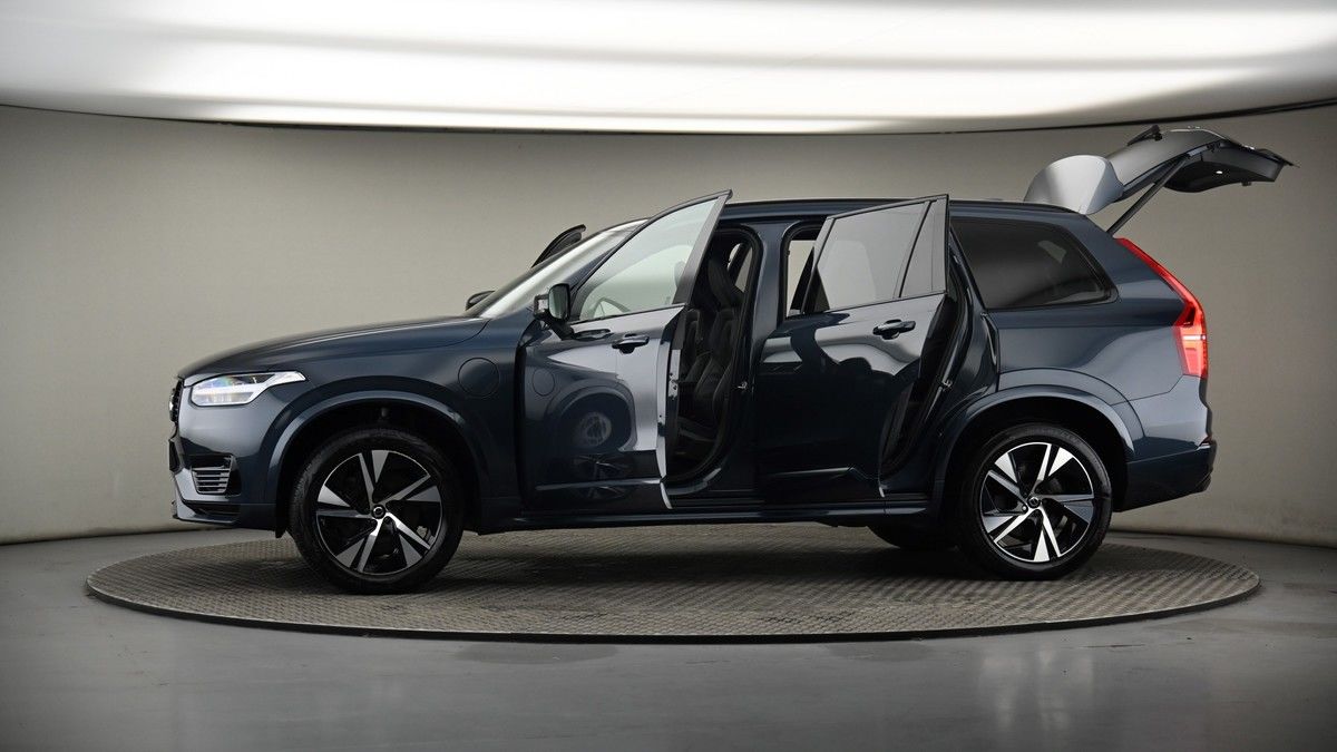 More views of Volvo XC90
