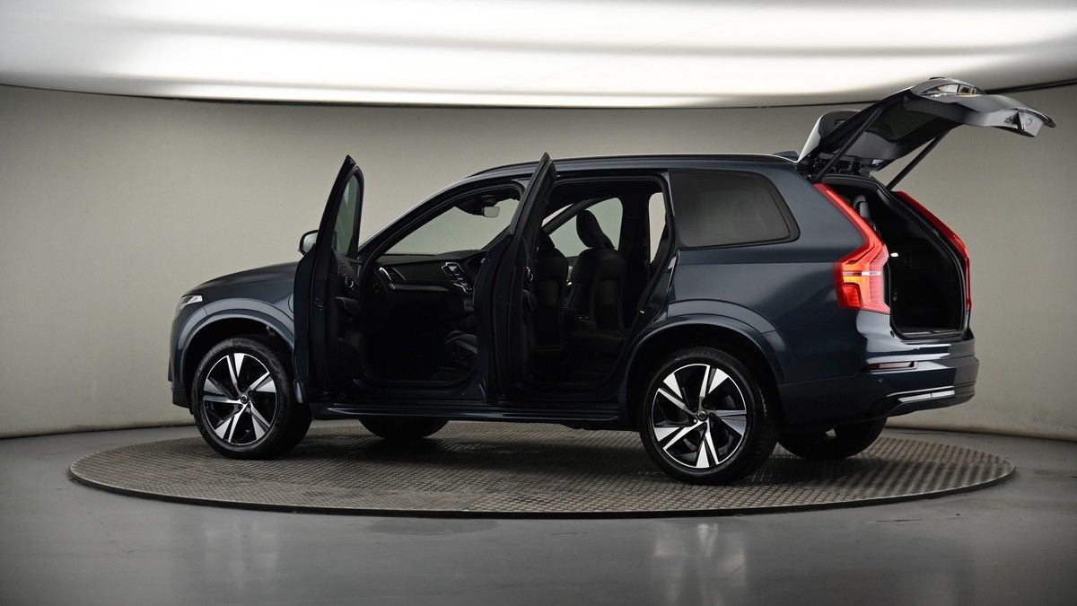 More views of Volvo XC90