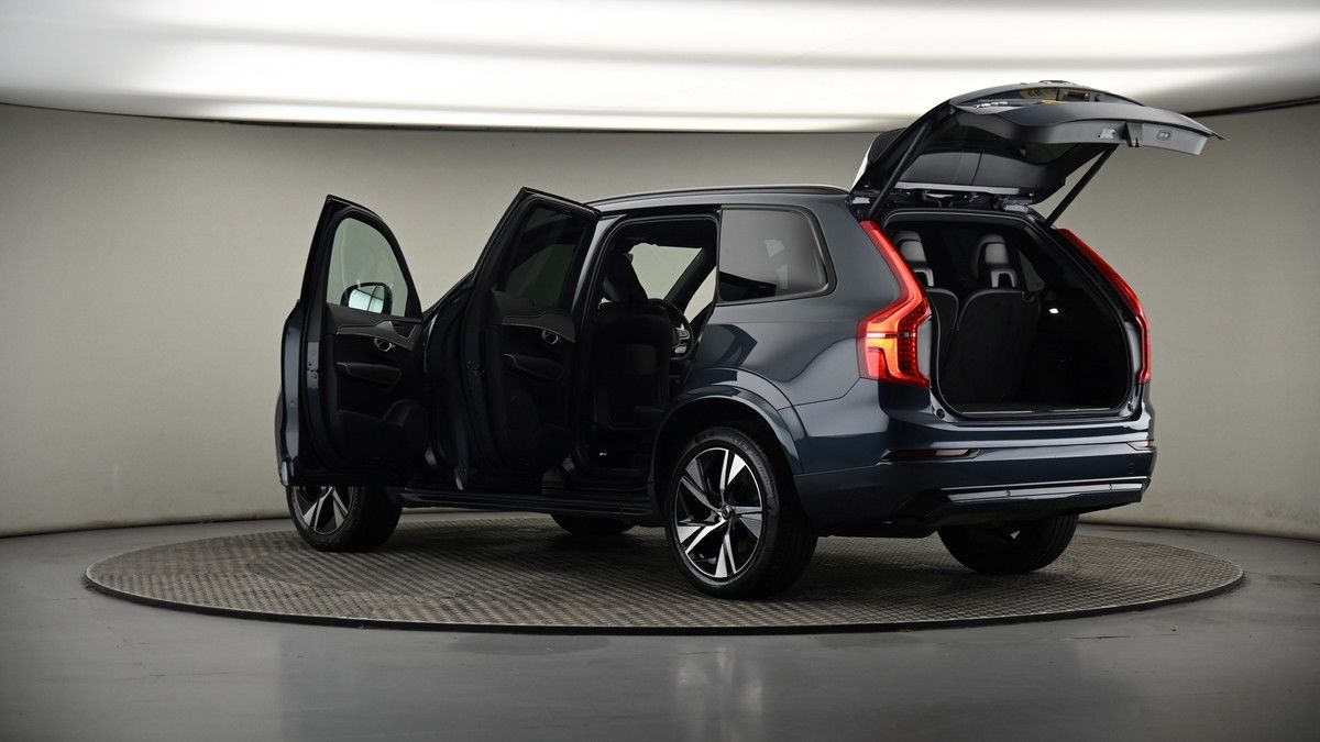 More views of Volvo XC90