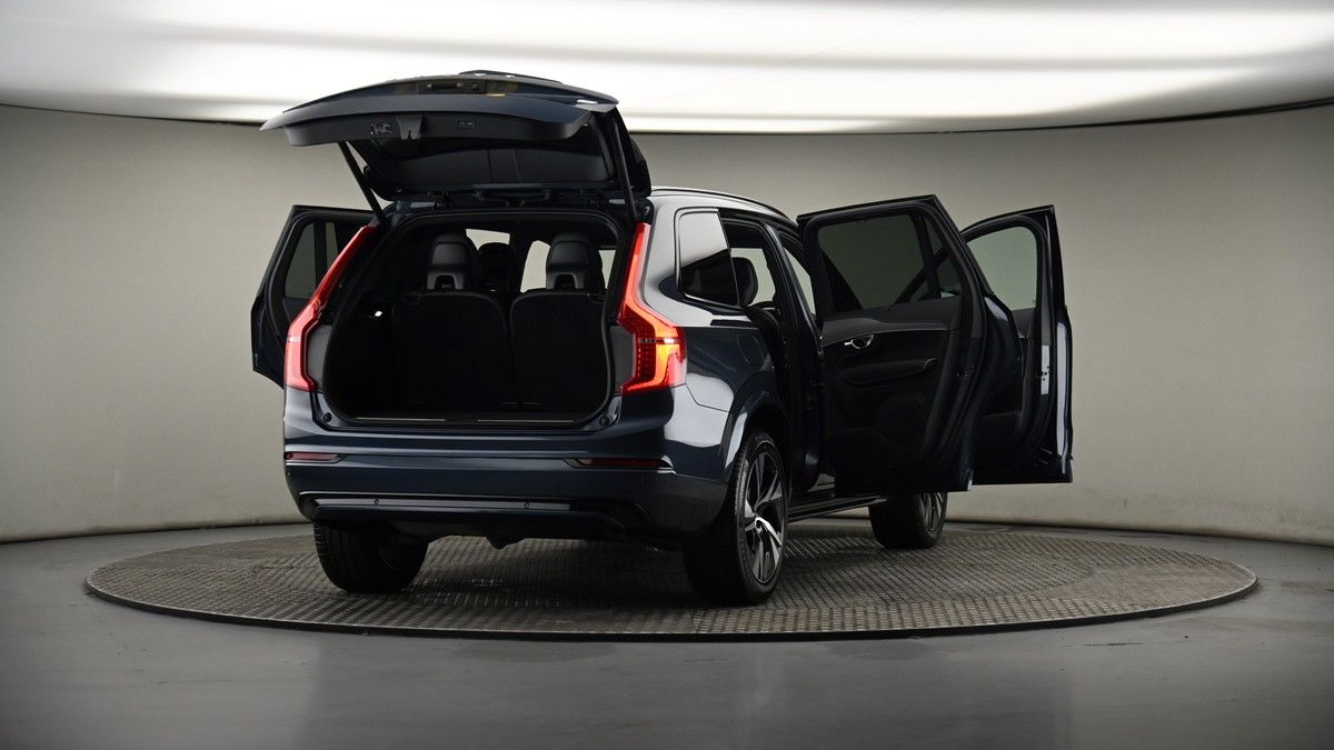 More views of Volvo XC90