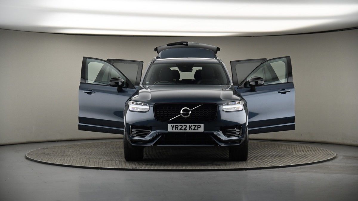 More views of Volvo XC90