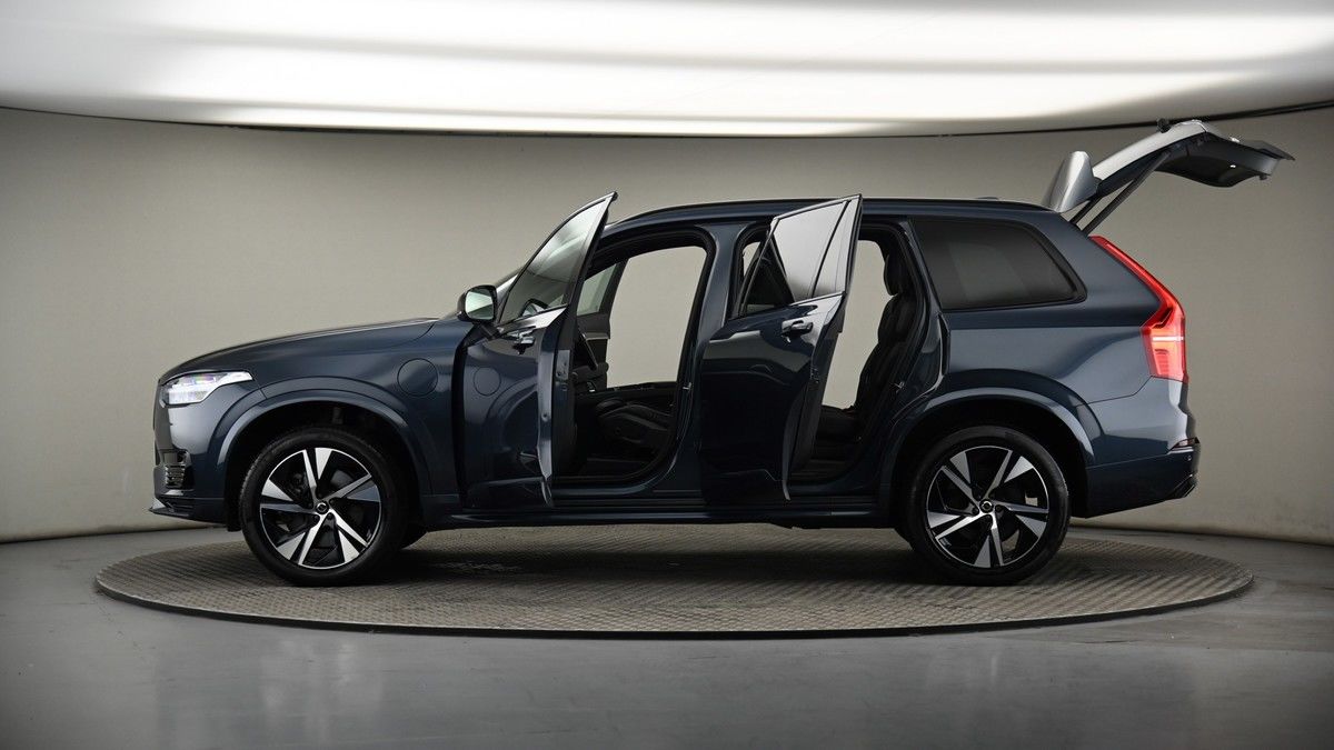 More views of Volvo XC90