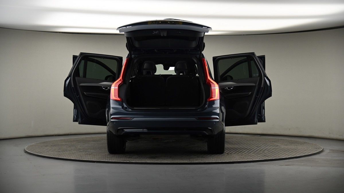 More views of Volvo XC90