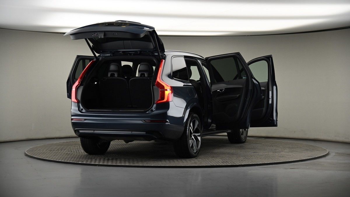 More views of Volvo XC90