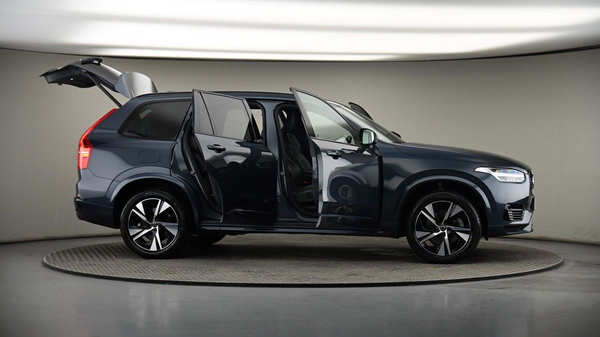 More views of Volvo XC90