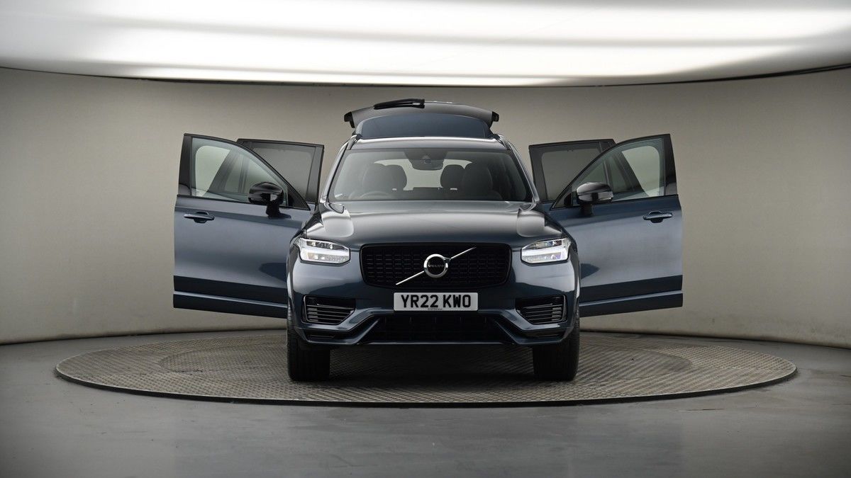 More views of Volvo XC90