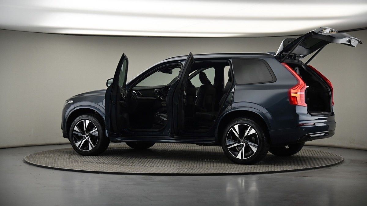 More views of Volvo XC90