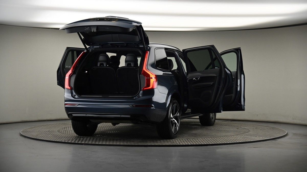 More views of Volvo XC90